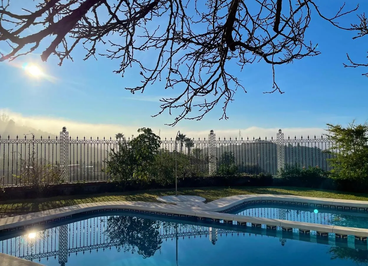Lodge Alojamiento Con Encanto En Malaga
