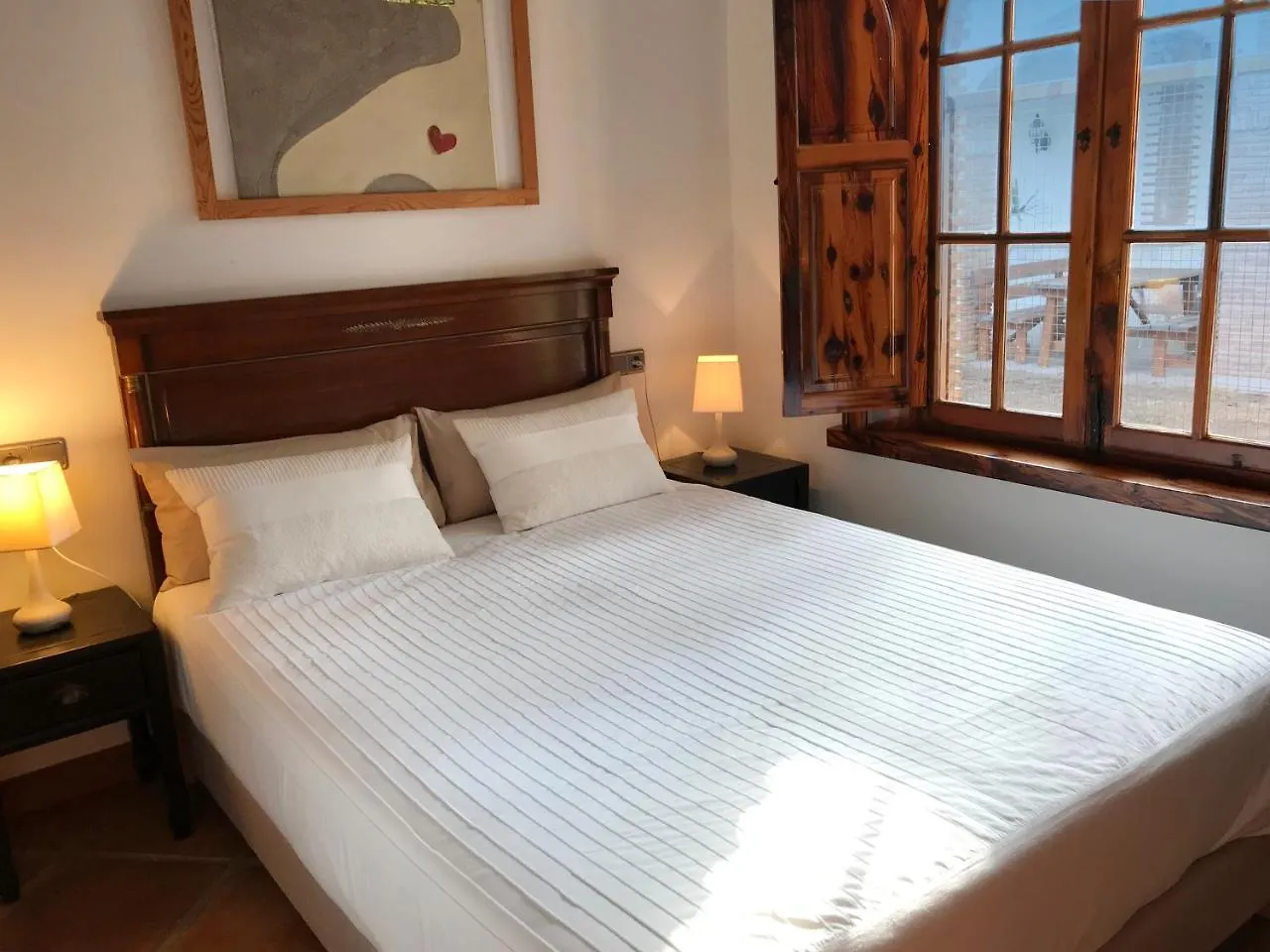 Lodge Alojamiento Con Encanto En Malaga Spain